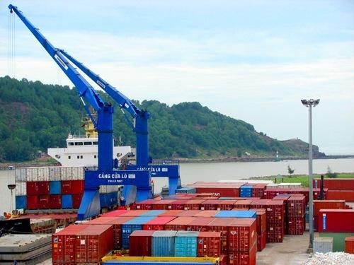 Nghệ An triển khai chính sách hỗ trợ vận chuyển hàng hóa qua Cảng Cửa Lò